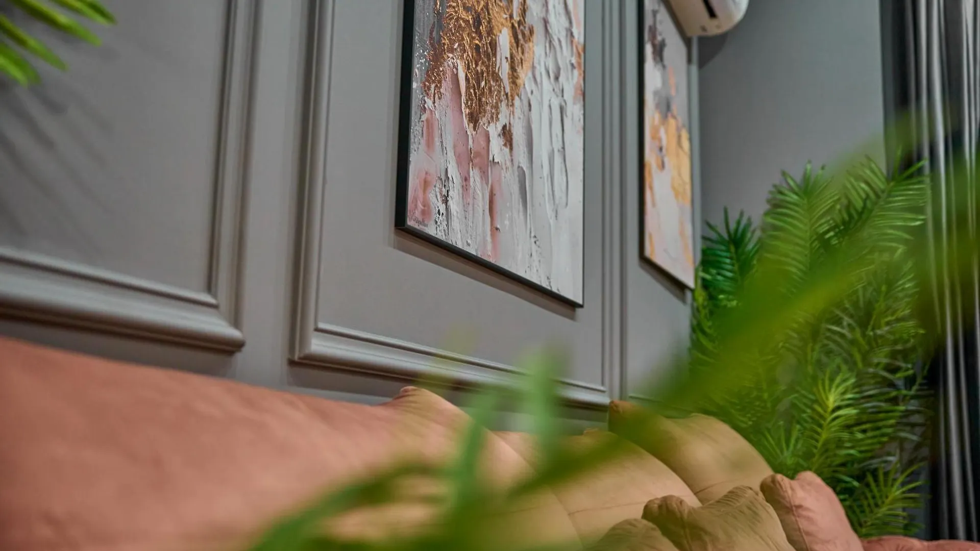 Cozy Glow Loft Bucharest Romania