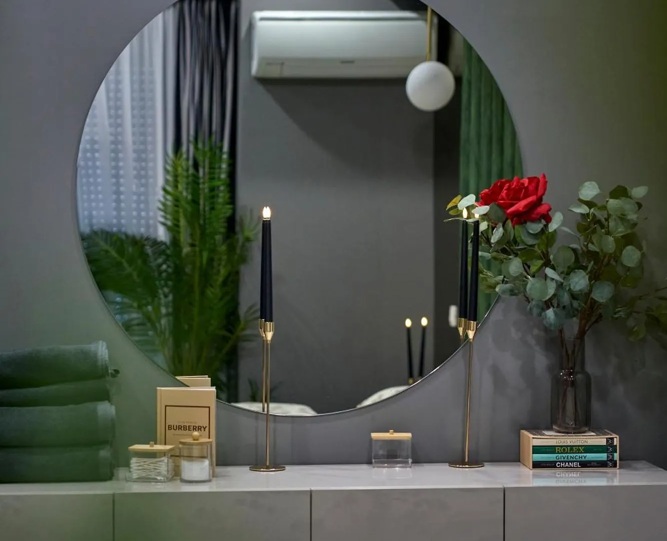 Cozy Glow Loft Bucharest Apartment